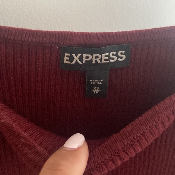 Cold shoulder sweater - Picture 2 of 2